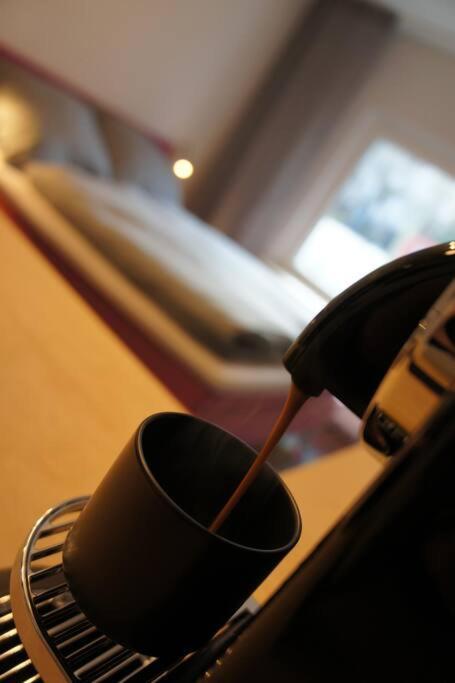 Ruhiges Apartment & Veranda Mit Guter Anbindung โบคุห์ม ภายนอก รูปภาพ